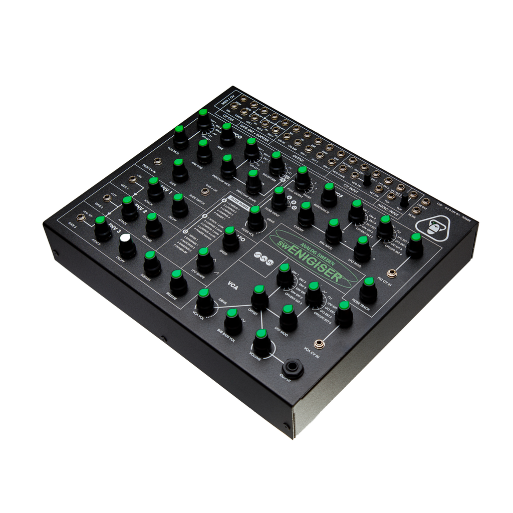 swEnigiser Limited Edition analoge synthesizer, schuin vooraanzicht