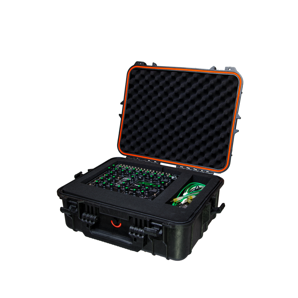 swEnigiser Limited Edition in open Secret Gorilla-flightcase met patchkabels