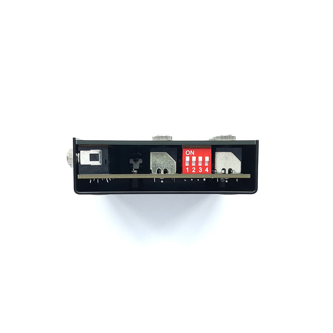 DF Audio Nanopatch M patchbay, zijaanzicht andere kant
