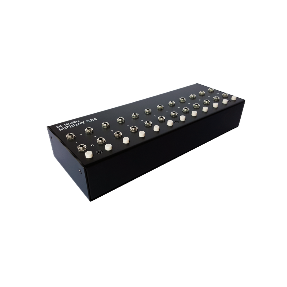 DF Audio Minibay S24 patchbay, schuin aanzicht