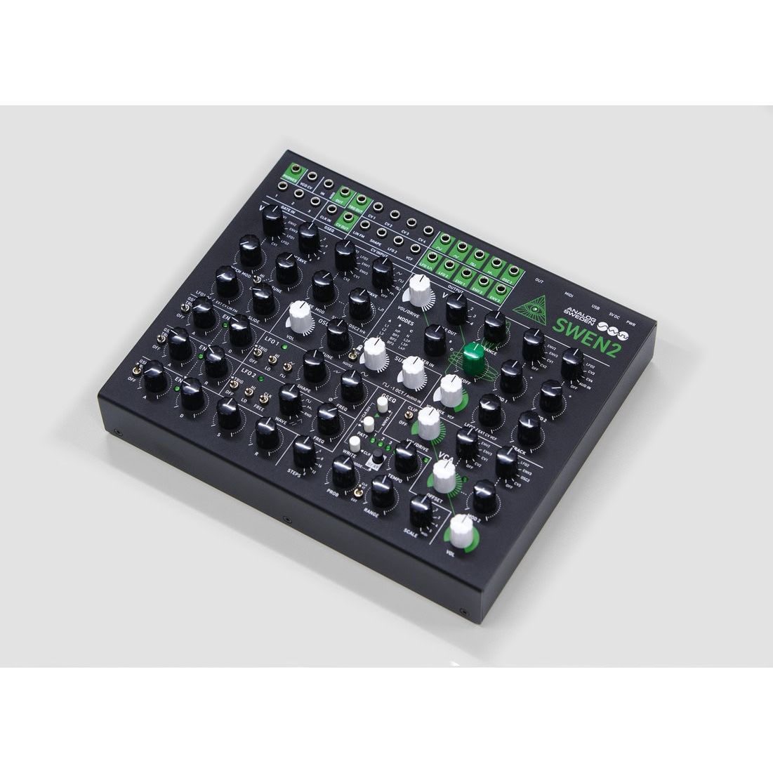 Synthétiseur analogique SWEN2, vue en angle